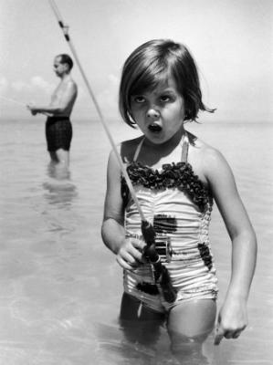 20091027121047-alfred-eisenstaedt-girl-with-a-fishing-rod.jpg
